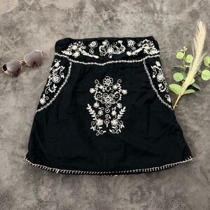 Raviya Vintage Black Tube Top with White Embroidery Sz L